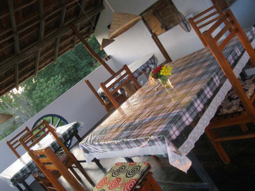 Sunshine Cafe Daire Tangalle Dış mekan fotoğraf