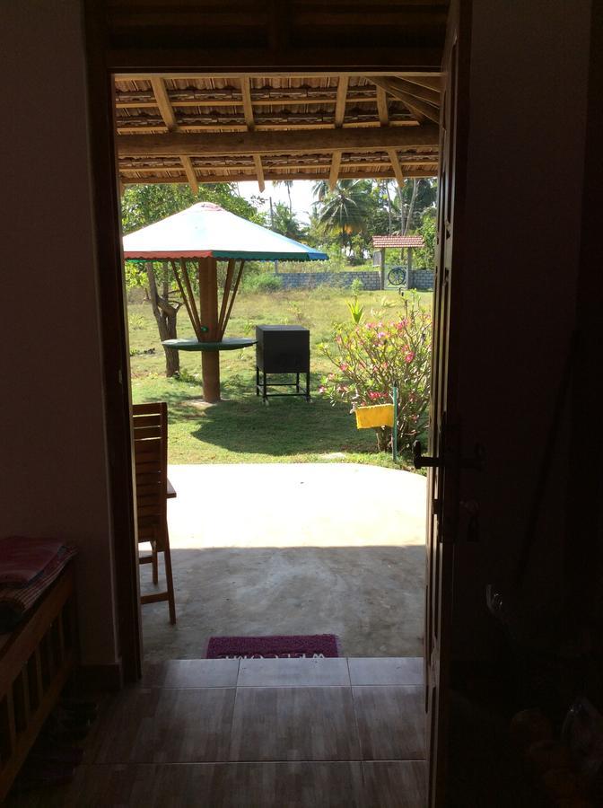 Sunshine Cafe Daire Tangalle Dış mekan fotoğraf