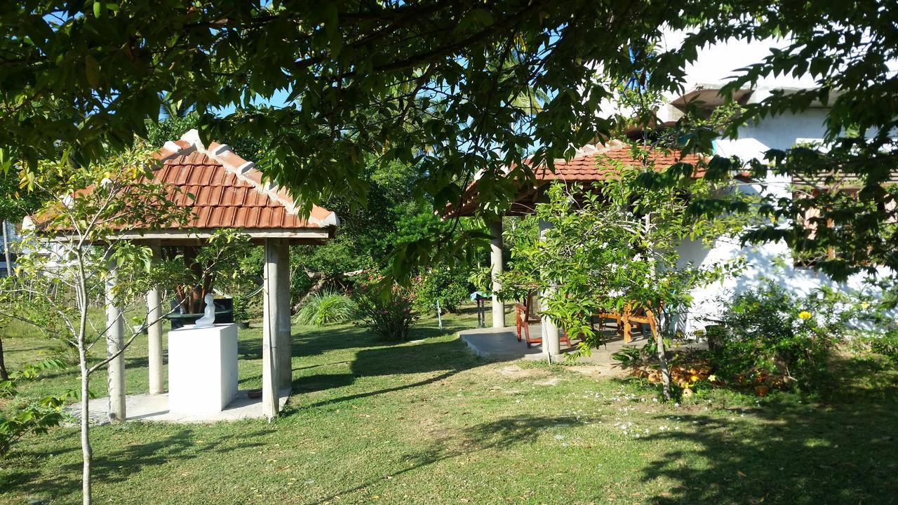 Sunshine Cafe Daire Tangalle Dış mekan fotoğraf